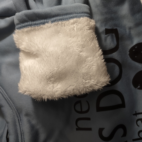 Fuzzy sweatshirt - Picture 4 of 6